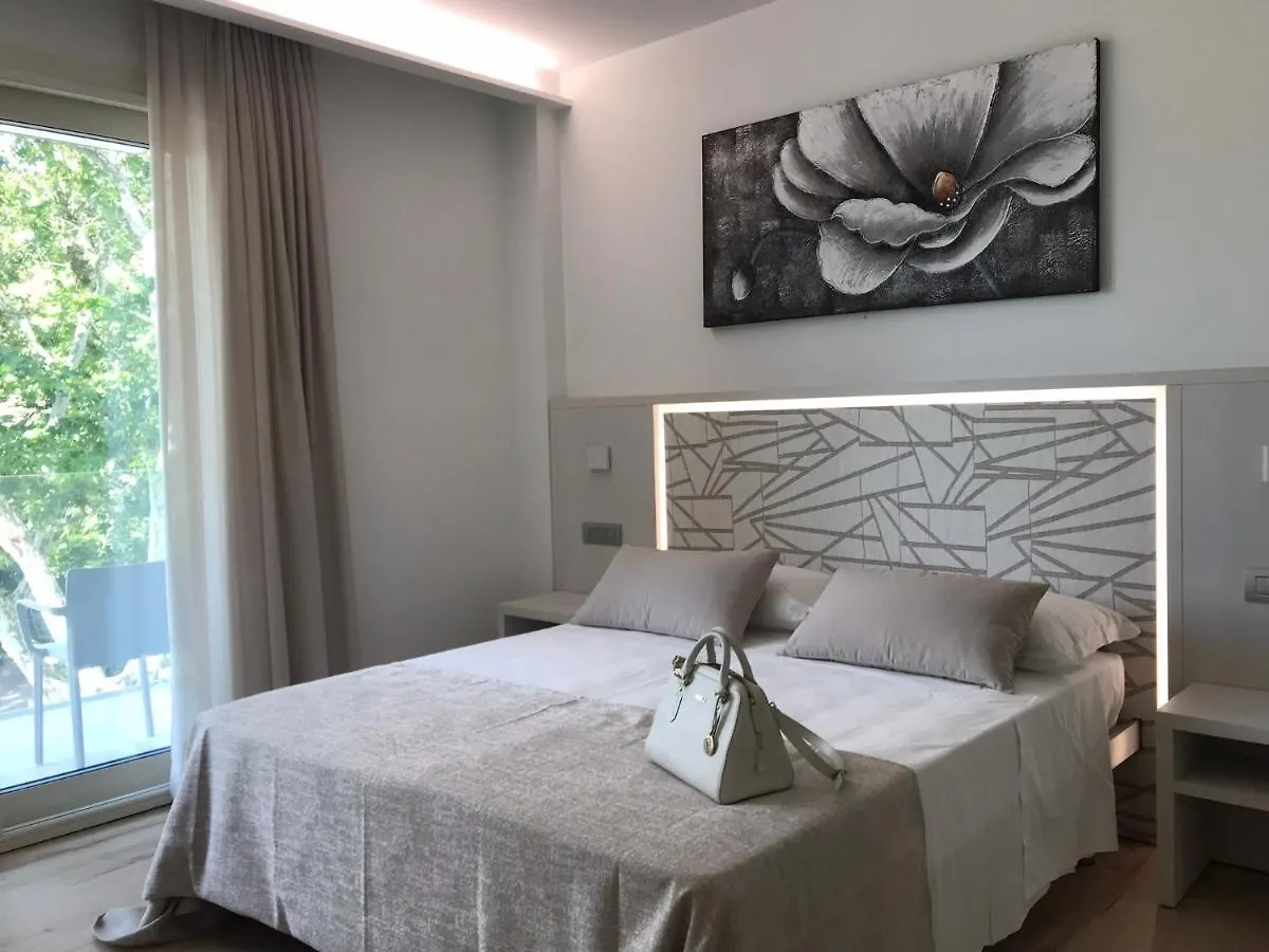 Hotel Gala Misano Adriatico 3*,